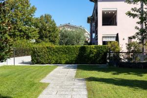 Zahrada ubytování ERNY9 By Case al Lago