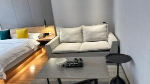 Postel nebo postele na pokoji v ubytování Lanshan Moon Resort