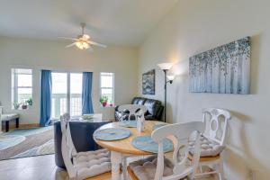 Gallery image of Oceanfront Galveston Condo with Pool Access! in Galveston