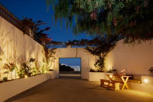 Foto dalla galleria di Athiri Santorini Hotel a Imerovigli