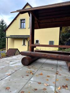 Budova, v ktorej sa apartmán nachádza