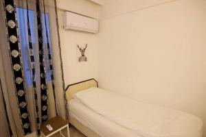Легло или легла в стая в GENI Apartment - Center Of Fethiye Close to the Beach Fast Wi-Fi Netflix