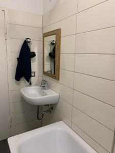 Et badeværelse på Rising Berlin + 11 billeder