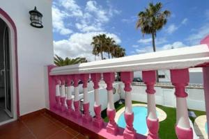 Balkón alebo terasa v ubytovaní Corralejo Beachside Villa Éter with Private Pool, BBQ & Fast Wifi