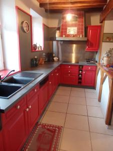 Kjøkken eller kjøkkenkrok på Les Peyrots