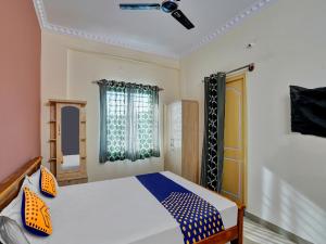 Gallery image of SPOT ON 81261 Karthik Deluxe Hotel in Bangalore