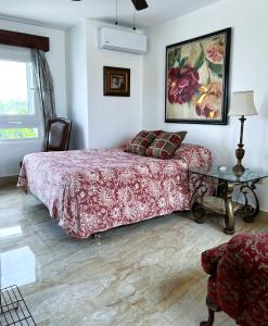 Postel nebo postele na pokoji v ubytování Villa #2 Luxury 3 Bedroom, 3 Bath at Casablanca