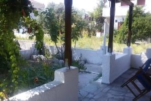 Gallery image of A CASA D'IRENE in Votsalákia