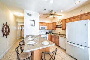 Gallery image of Sandalwood Sunrise 823 #205DS-H in Hatteras