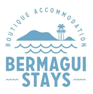 un logotipo para las estancias en la embajada de las Islas Bermudas en Bermagui Townhouse - Amazing views & location, en Bermagui
