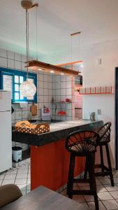 Dapur atau dapur kecil di Paraiso frente ao mar, réplica de uma vila grega!