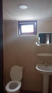 Baðherbergi á Alffa Guest Inn