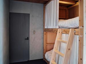 เตียงสองชั้นในห้องที่ 小鳩屋