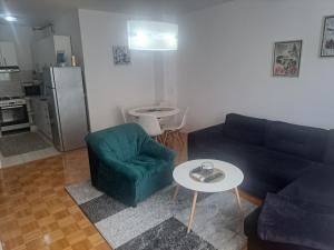 Kuchyň nebo kuchyňský kout v ubytování Apartman Carica