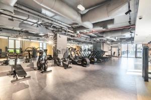 Fitnesscenter och/eller fitnessfaciliteter på Spacious 2BR flat, La Rive 2