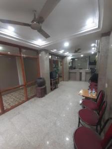 Лобі або стійка реєстрації в Hotel Ramakrishna, Wardha