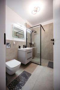 Et badeværelse på L&V Family Studio