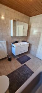 Koupelna v ubytování Ferienwohnung Rauchkofelblick