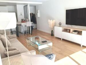 Appartement Parc Monceau Champs Elysees