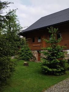 Puutarhaa majoituspaikan Apartament Nad Potokiem ulkopuolella