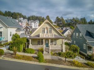 Hoone, kus puhkemaja asub