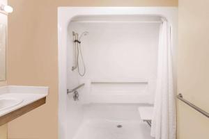 Gallery image of Baymont by Wyndham Florence/Muscle Shoals in Florence
