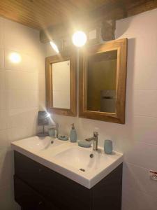 Phòng tắm tại Appartement 5 personnes-1 chambre- Longefoy-Montalbert - La plagne