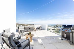 Balkon lub taras w obiekcie Penthouse Lord of Mijas , Sea View 6P, Casa Banderas, D23A