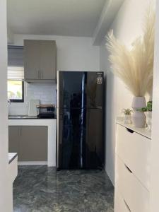 New Uniquely-Designed House tesisinde mutfak veya mini mutfak