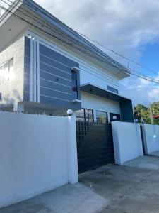 Gallery image of New Uniquely-Designed House in Dumaguete
