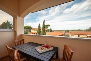 A balcony or terrace at Ombra Verde Residence e B&B