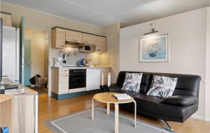 Posezení v ubytování Cozy Apartment In Fan With Kitchen