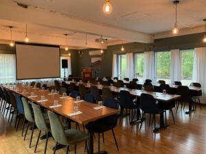 Restaurace v ubytování Hotel Breiddalsvik