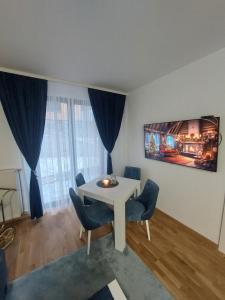 TV a/nebo společenská místnost v ubytování DivčiNova B7 Jovanovic
