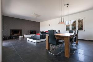 A seating area at Villa Daiana by Perle di Puglia