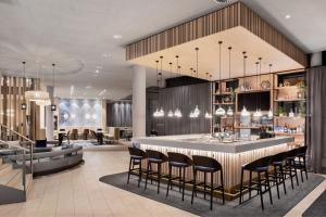 Ruang duduk di Courtyard by Marriott Basel