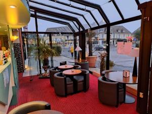 Lounge atau bar di Hôtel Le Phare