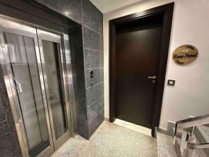 Fotografie z fotogalerie ubytování Himalayan Hideaway: 1 BHK Luxury Apartment v destinaci Rišikéš