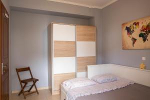 A bed or beds in a room at Utopicon