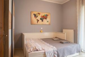 A bed or beds in a room at Utopicon