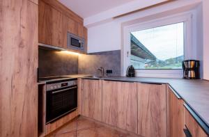 Kuchyňa alebo kuchynka v ubytovaní Chalet Georg
