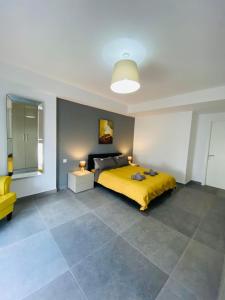 Foto de la galería de Seafront Apartment with Valletta Views & Manuel Island - Sliema best location en Sliema