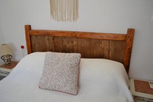 Postel nebo postele na pokoji v ubytování Shirleys Cottage