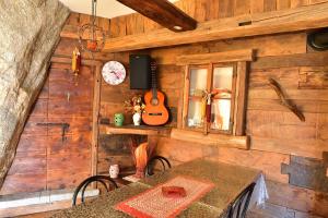 Foto dalla galleria di RUSTICO VIGNA casa vacanze a Civo