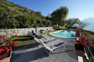 Piscina di RUSTICO VIGNA casa vacanze o nelle vicinanze