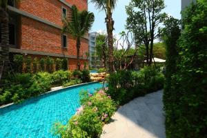 B705 1BR Apartment on Nai Yang Beach