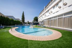 Bazén v ubytování Hotel Onix nebo v jeho okolí