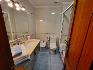 Łazienka w obiekcie Apartamento en Beiramar