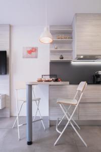Kuhinja oz. manjša kuhinja v nastanitvi Djokovic's Apartment