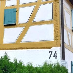 Το κτήριο όπου στεγάζεται  το διαμέρισμα +2 φωτογραφίες